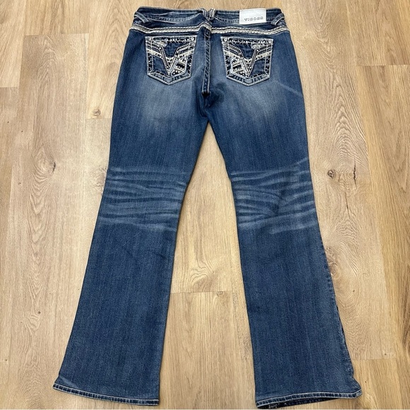 Vigoss The Chelsea Boot Cut Jeans with Embellished Sequin Detail size 9/10 - Picture 2 of 8